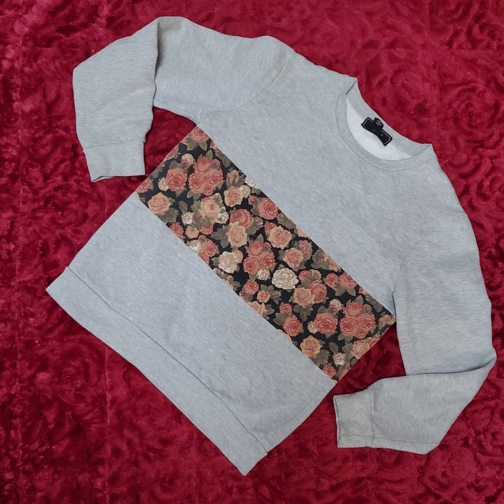 GRAY SWEATSHIRT WITH FLORAL STRIPE